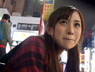 泊まるとこのないワケあり神待ち美少女とコスプレ円光