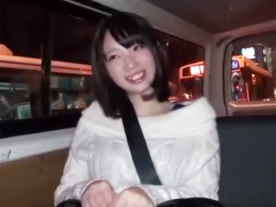 激カワ爆乳看板娘キター！バイト衣装来てもらって乳揺れパコ撮り敢行！