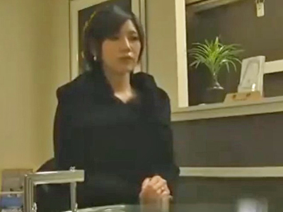 余裕の表情で構えてたのに中出しレ●プマッサージに絶叫晒す素人妻