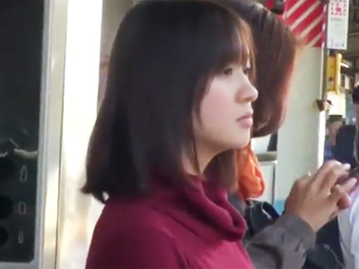 「痛いぃ！やめてえ！」大人しそうなロリ美少女が外国人のデカマラ巨根で強姦され悲鳴‥