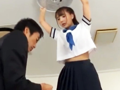 可愛い教え子のが制服からピンク乳首が丸見えｗ→職員室で制服着衣のまま濃厚ハメ