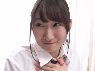「すごい気持ちよかったですｗ」彼氏からは何も見えない状況で黒人とNTR中出しＳＥＸ！