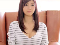 緊張気味なモデル体型の素人娘に巨根ねじ込み鬼ピス！