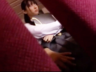 清純系ロリJKがピアノのコンクール中に観客席で種付け中出しされる一部始終ｗ