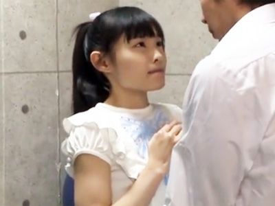 「中に出してぇ！」ちっぱいで童顔な美少女が先生に孕ませ懇願