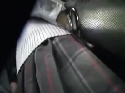 バッグ内から撮影されたガチ痴漢動画→ロリJKがぶっかけられる瞬間までｗｗｗ
